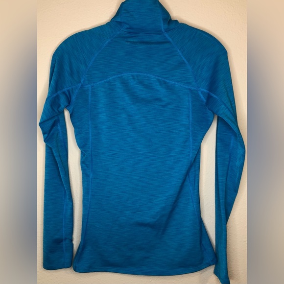 Under Armour Sweater - Picture 2 of 4